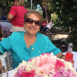 Meet your Posher, Linda